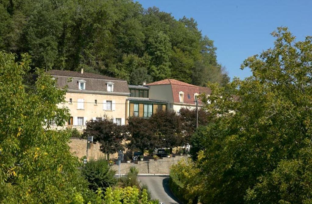 Hotel Restaurant Plaisance-Piscine Couverte Et Chauffee- Proche Sarlat- Vitrac  Exterior photo