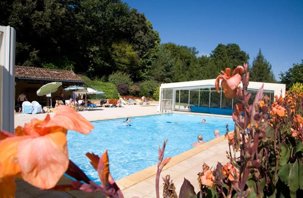 Hotel Restaurant Plaisance-Piscine Couverte Et Chauffee- Proche Sarlat- Vitrac  Exterior photo