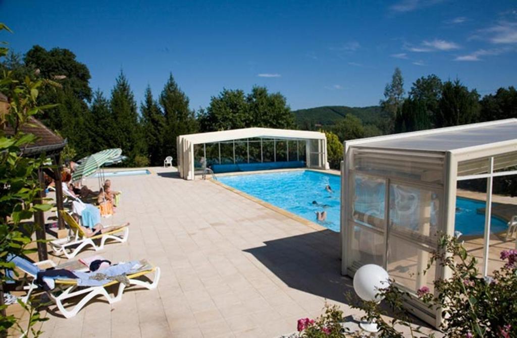 Hotel Restaurant Plaisance-Piscine Couverte Et Chauffee- Proche Sarlat- Vitrac  Exterior photo