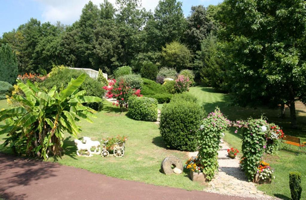 Hotel Restaurant Plaisance-Piscine Couverte Et Chauffee- Proche Sarlat- Vitrac  Exterior photo