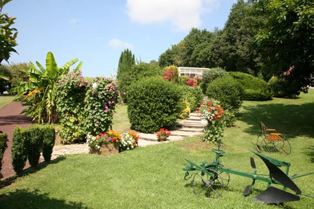 Hotel Restaurant Plaisance-Piscine Couverte Et Chauffee- Proche Sarlat- Vitrac  Exterior photo